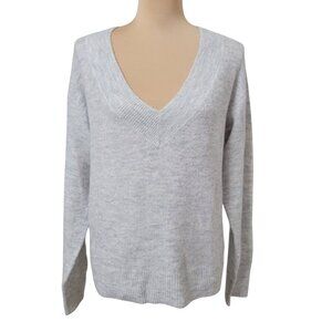 GAP Size XS Light Gray Heather Oversized V-Neck Sweater, Gently Used Condition